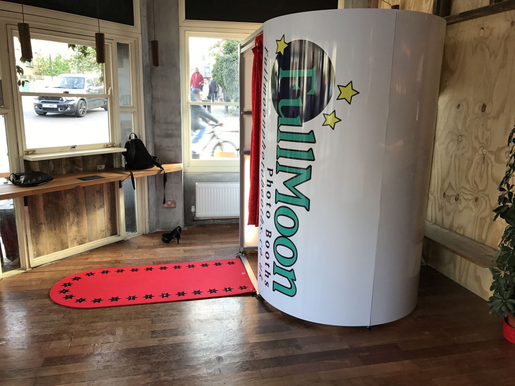 Photobooths Used Photo Booth Listing 33 Photobooths