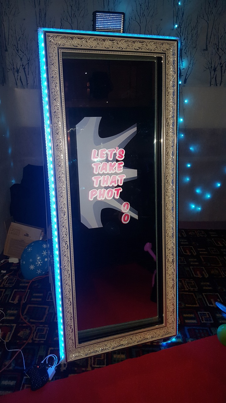 Photobooths Photobooths Used Magic Mirrors Second Hand Magic Mirrors