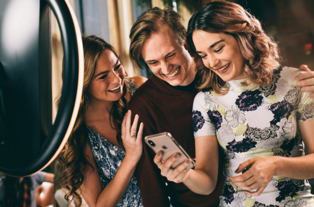 Photobooths How Much Money Can You Make From a Photo Booth Business